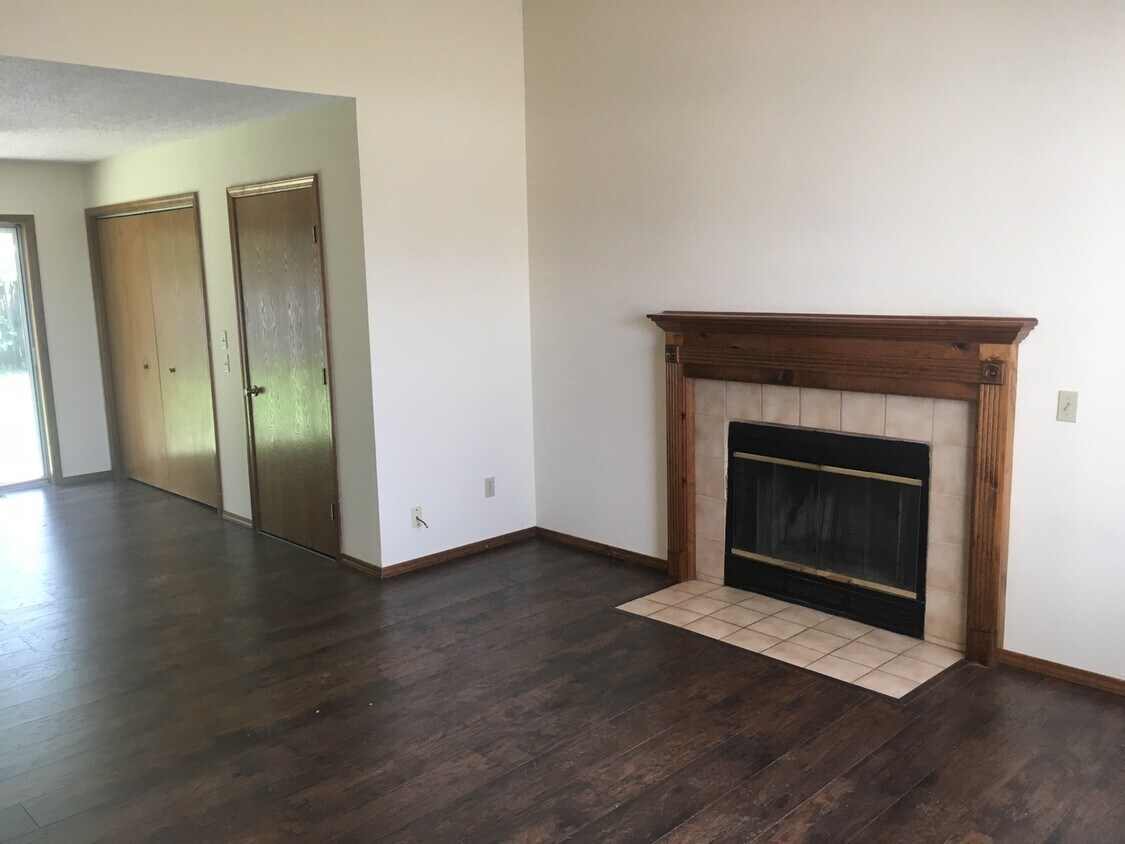 Foto del edificio - Nice 3 bedroom 2 bath house in SW Springfield