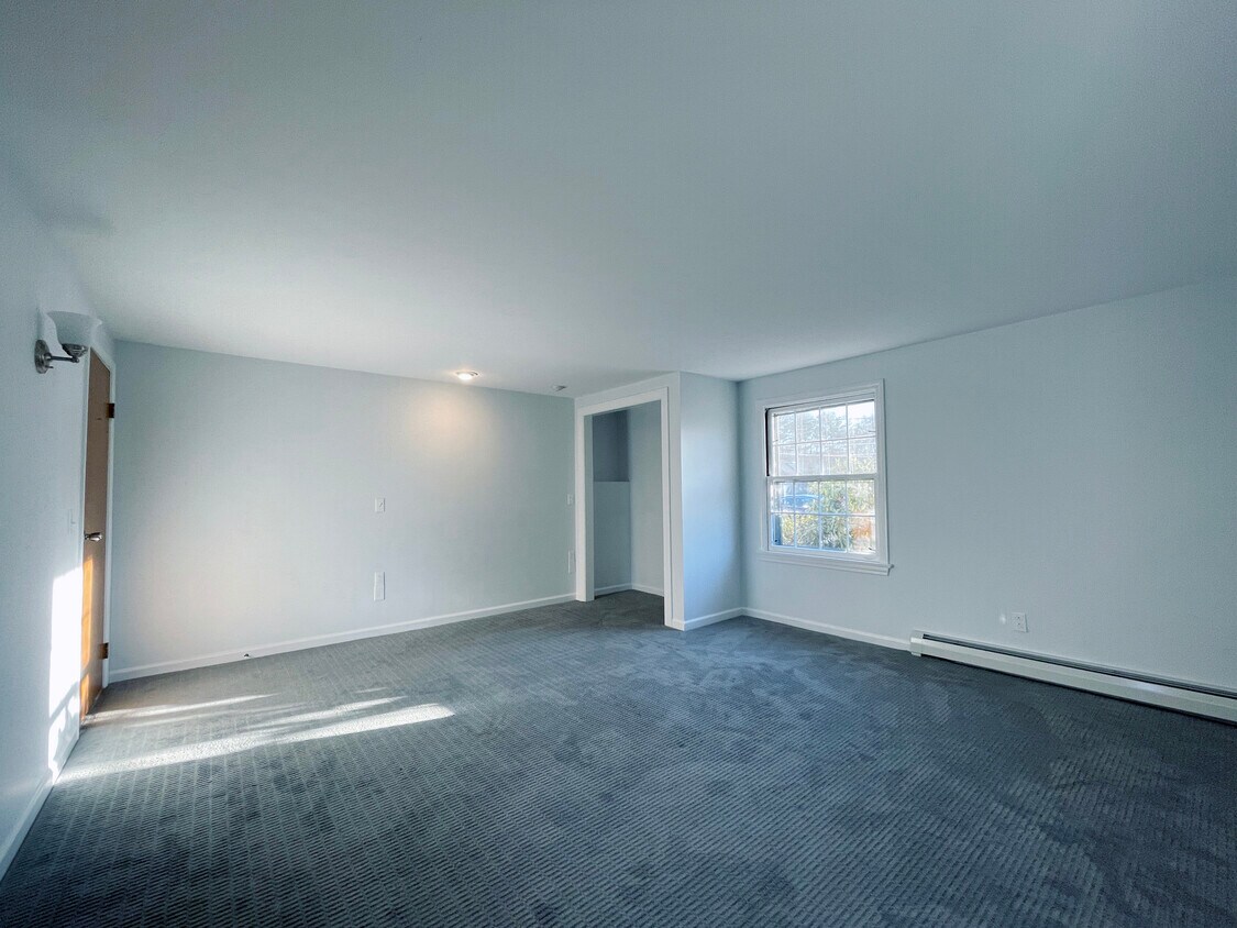 Foto principal - 103 Burnham Rd