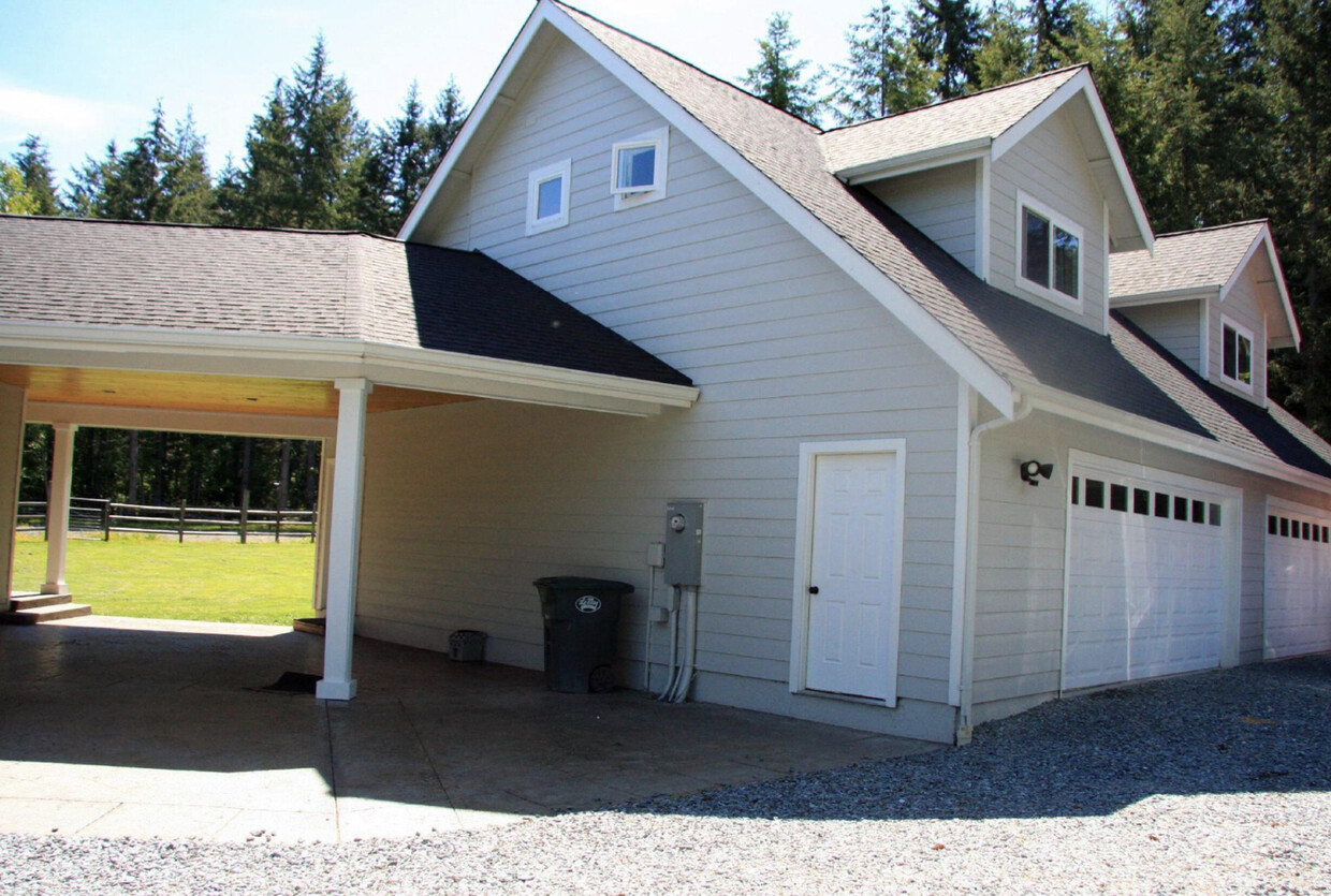 Foto del edificio - 44128 Nisqually Ridge Dr E