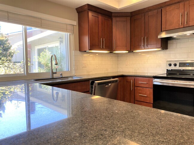 Building Photo - 18516 Greenridge Ct