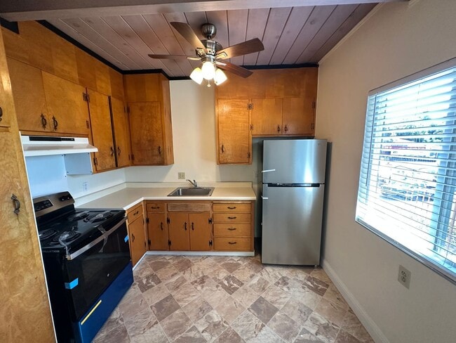 Building Photo - 5071 Appian Way