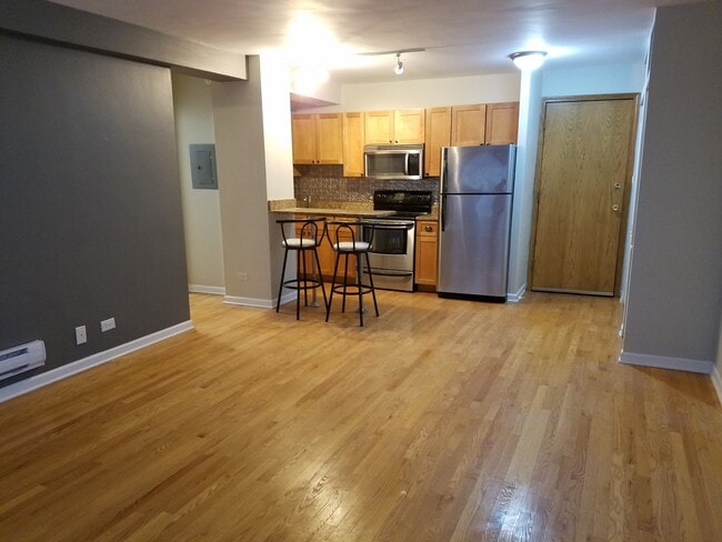 Building Photo - 4180 N Marine Dr