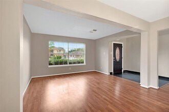 Building Photo - 11019 Cayman Mist Dr