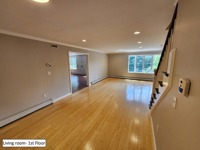 Building Photo - 68 Peach Orchard Rd