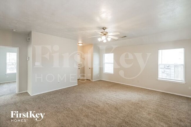 Building Photo - 1623 Rosalinda Ln