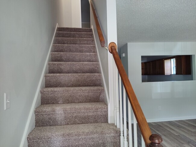 Foto del edificio - 779 Treasure Dr SW