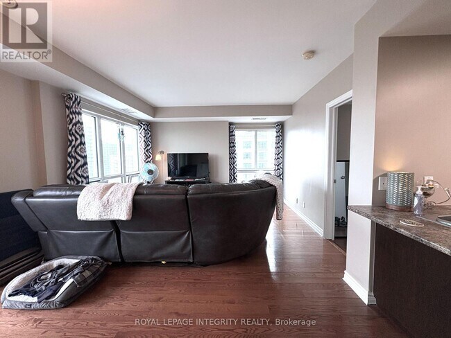 Building Photo - 234 Rideau St