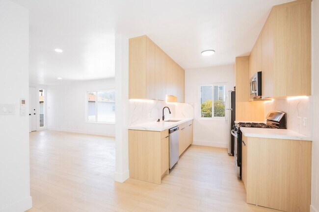 Foto del edificio - 3729 Glendon Ave