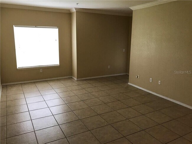 Building Photo - 16415 Enclave Village Dr