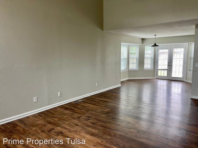 Foto del edificio - 4 br, 2.5 bath House - 4423 W. Madison Pl.