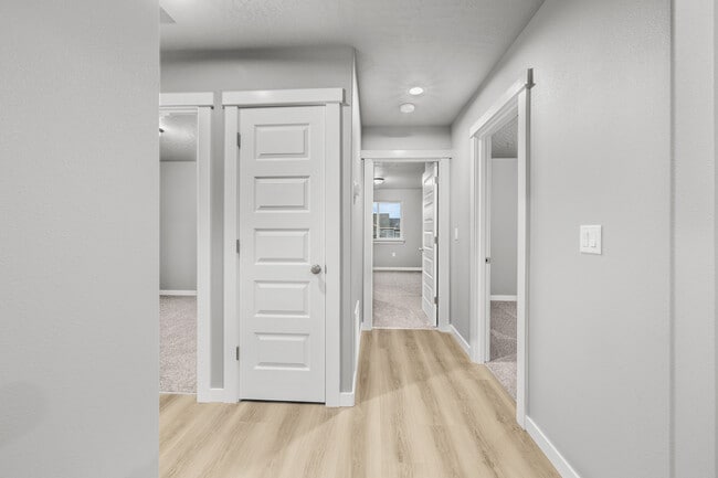 Building Photo - 3002 Helena St