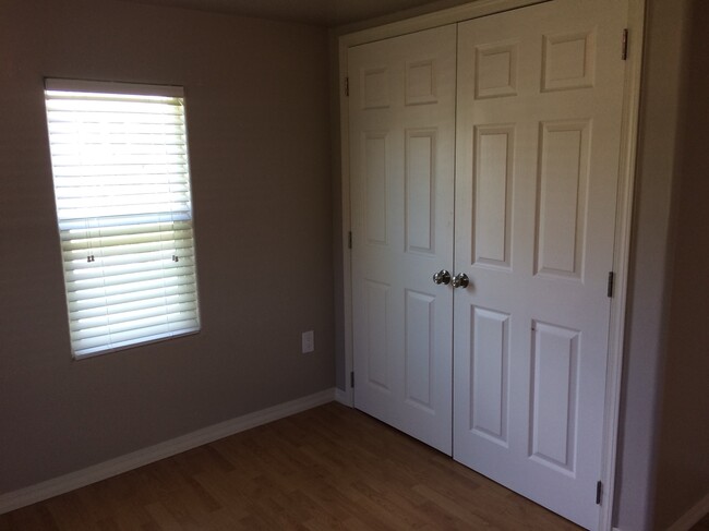 Building Photo - 187 Harmony Dr