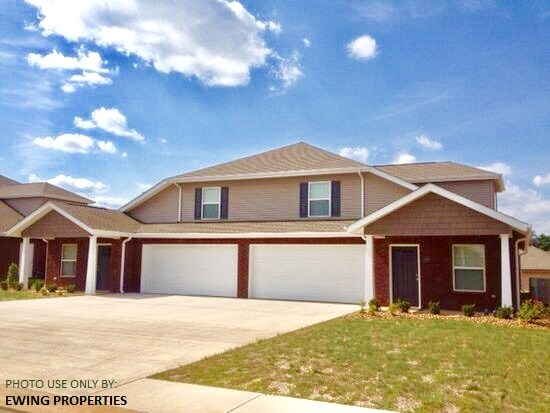 Foto principal - 213 Dove Ln