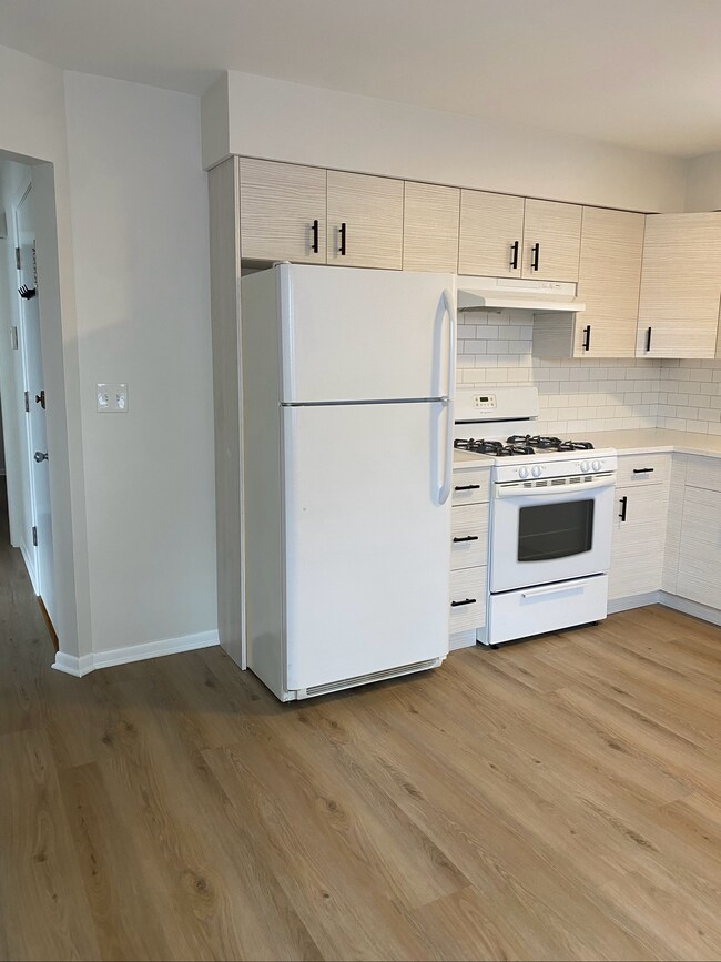 Foto del edificio - 8246 W Grand Ave