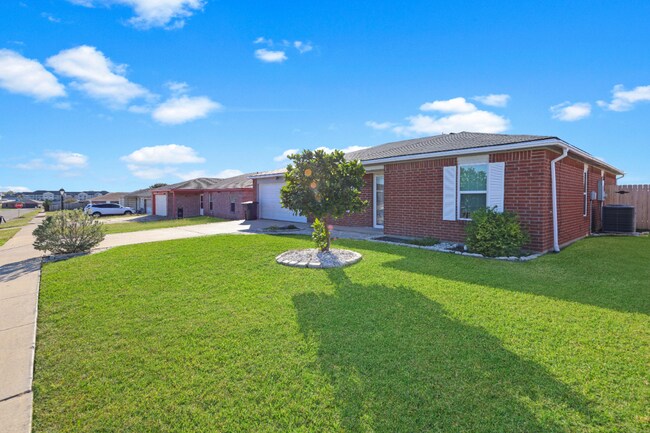 Foto del edificio - 4304 Janelle Dr