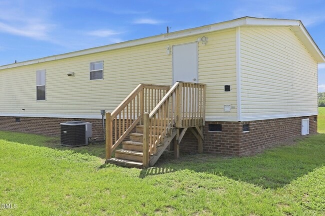 Foto del edificio - 1385 Live Oak Rd