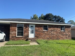 Building Photo - 1638 Par Rd 1-190-8