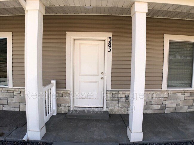 Building Photo - 385 S 1540 E