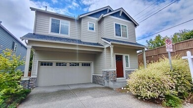 Building Photo - 11892 NW Cedar Ct