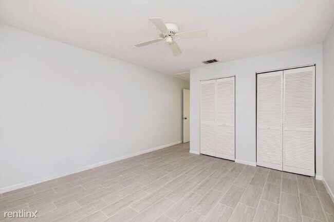 Building Photo - 2 br, 2 bath Condo - 2334 Golf Lake Cir
