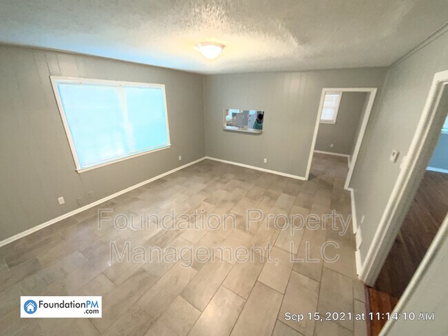 Foto del edificio - 1624 Dolan Dr