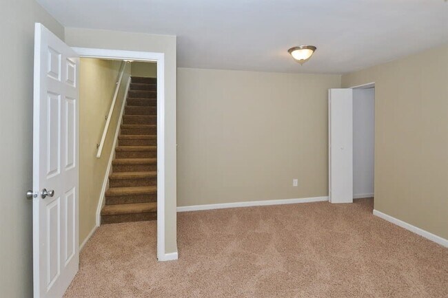 Building Photo - 2720 S Truckee St