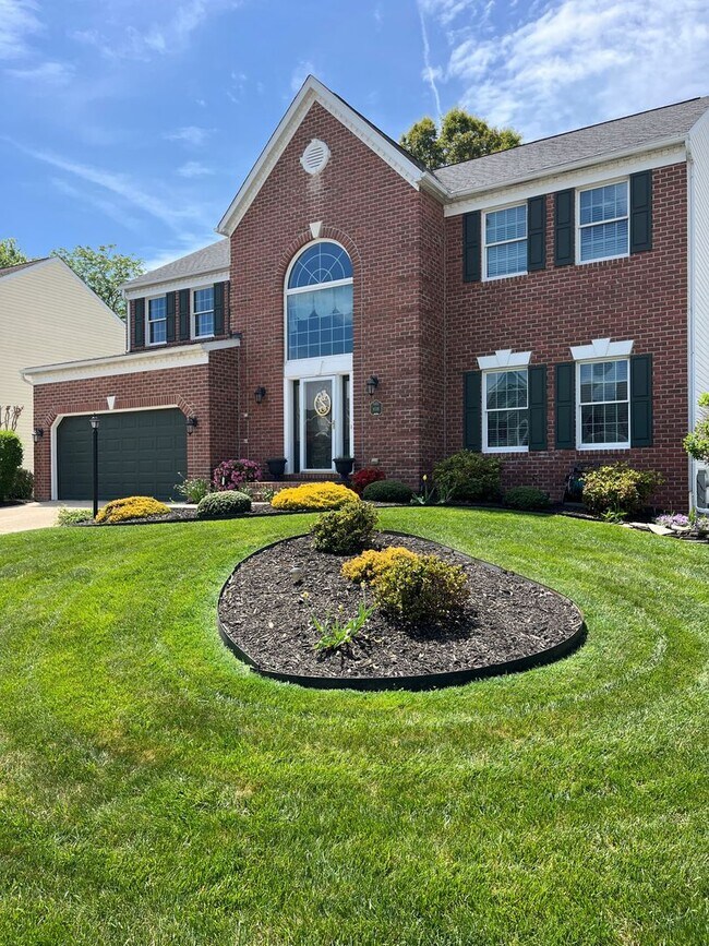 Photo - Updated & Landscaped 4 Bedroom, 4 Bath Hom... House