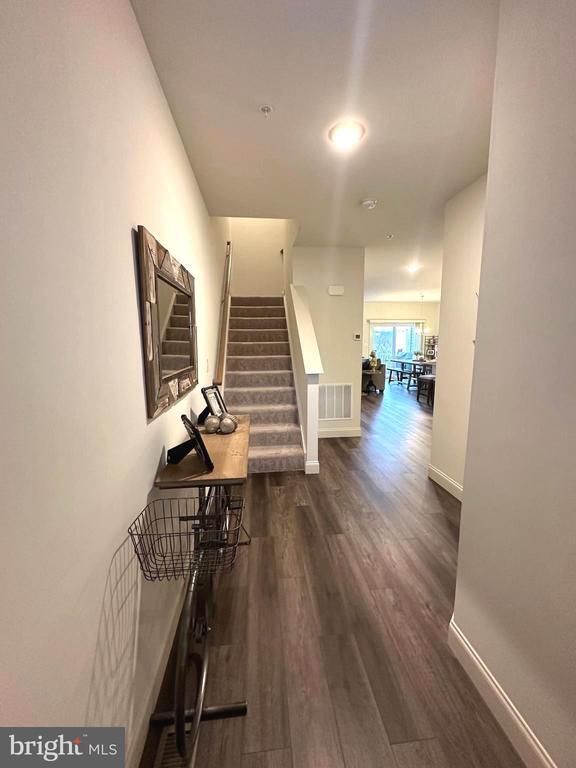 Foto principal - 11 Woods Dr