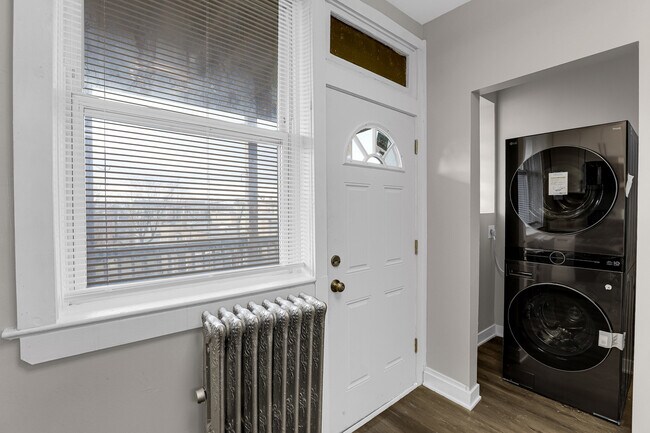 Foto del edificio - 6360 S Greenwood Ave