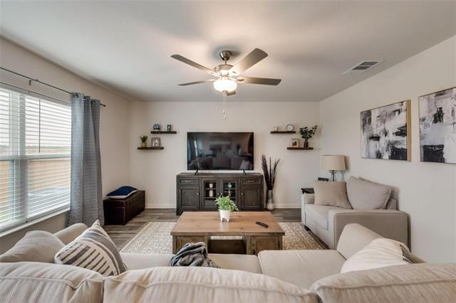 Foto del edificio - 10857 Copper Hills Ln