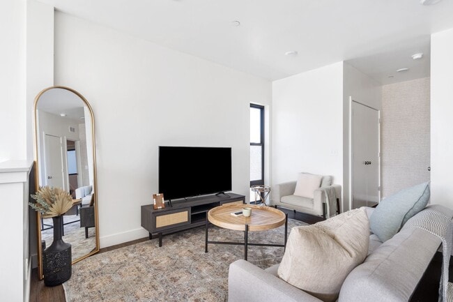 Foto del edificio - Modern 2 Bed / 2 Bath Townhome in Salt Lak...