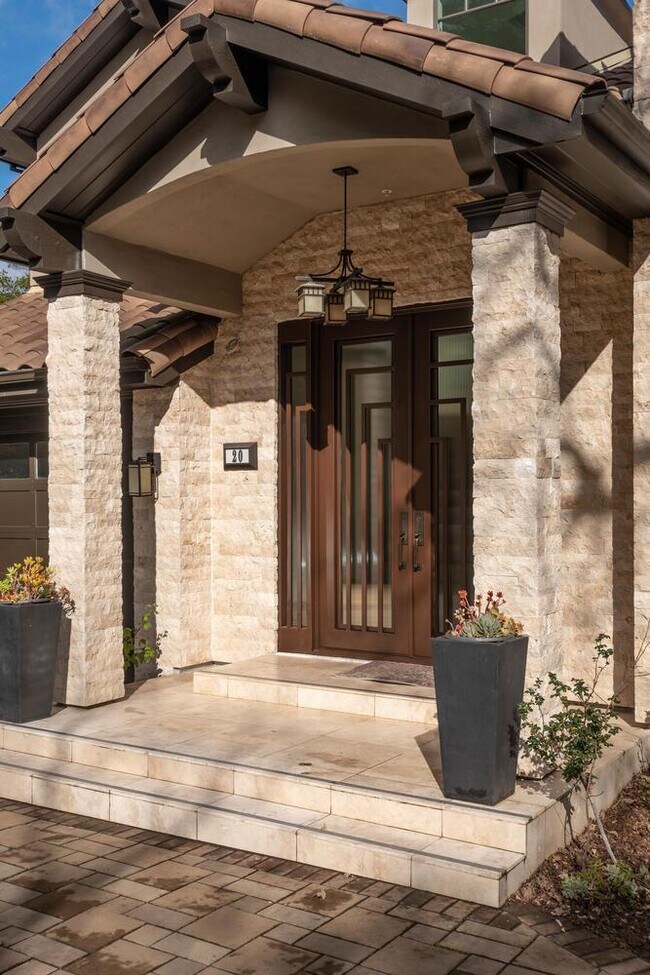 Foto del edificio - 20 San Juan Ave