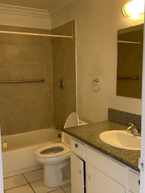 Bathroom - 3733 Durfee Ave