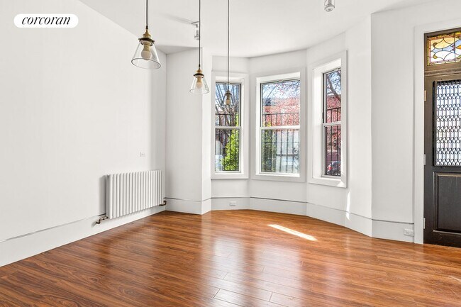 Building Photo - 1283 Bergen St