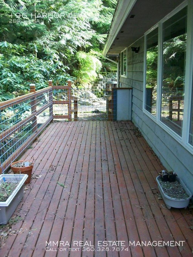 Building Photo - 196 Harbor View Dr