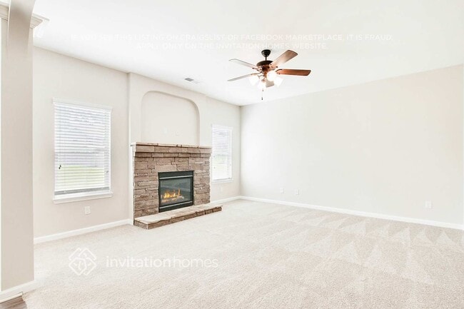 Foto del edificio - 4058 Dinmont Chase