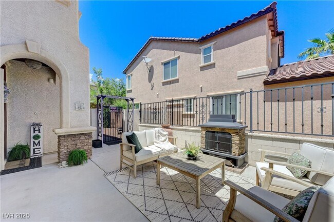 Foto del edificio - 937 Ambrosia Dr