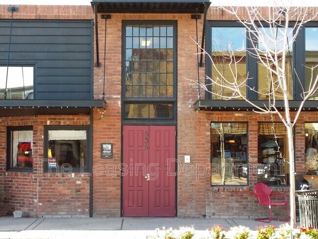Foto del edificio - 535 SW 6th St