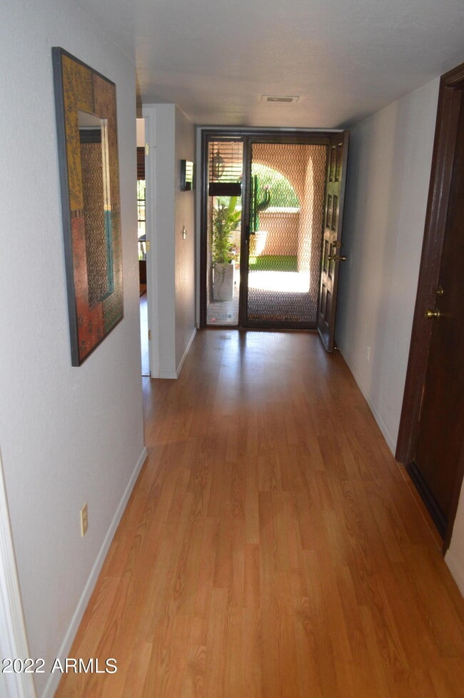 Building Photo - 37300 N Tom Darlington Dr
