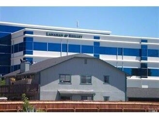 Foto del edificio - 633 Russell Ave