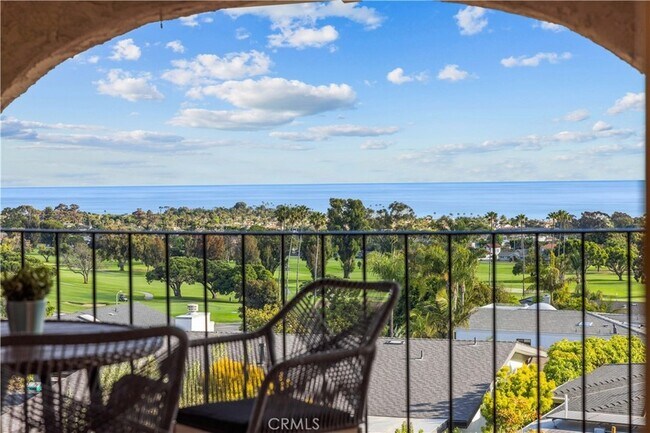 Foto del edificio - 605 Calle Del Cerrito