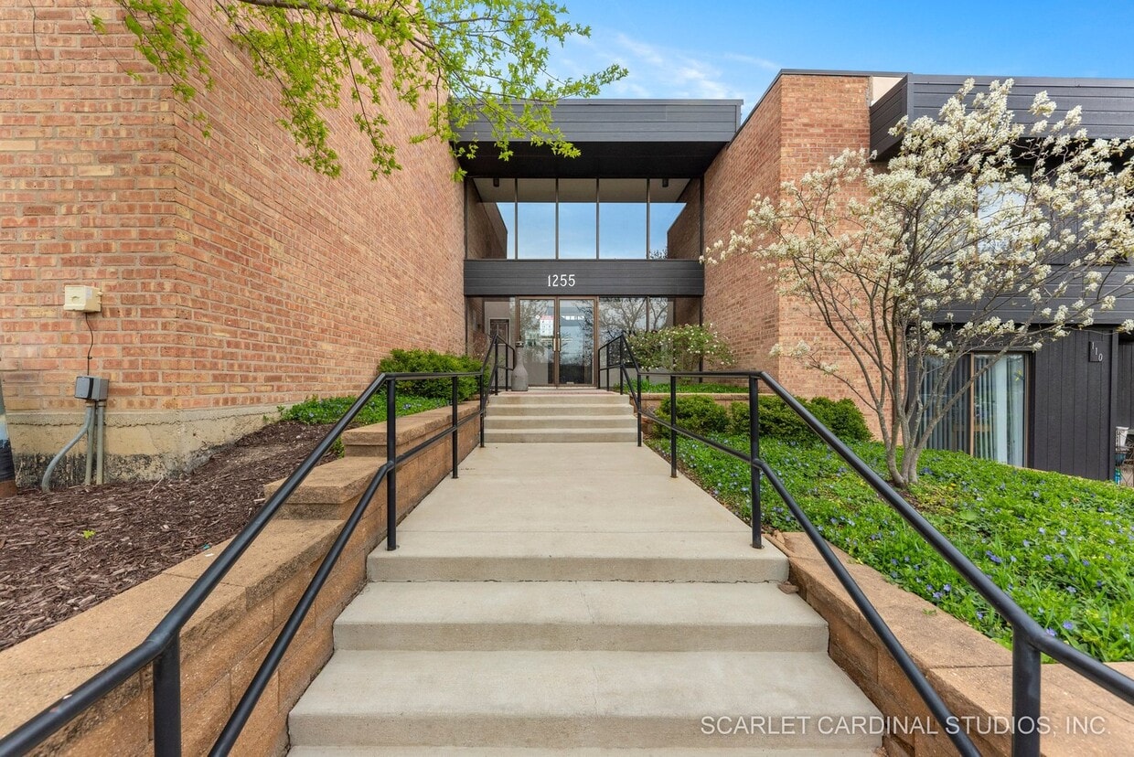 1255 N Sterling Ave Unit 109, Palatine, IL 60067 Condo for Rent in