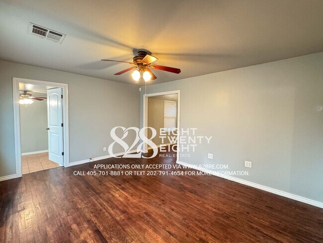 Foto del edificio - COMING 12/29/25! CUTE 3 BED/2 BATH STONE SINGLE FAMILY W/ GARAGE HOME IN DEL CITY!