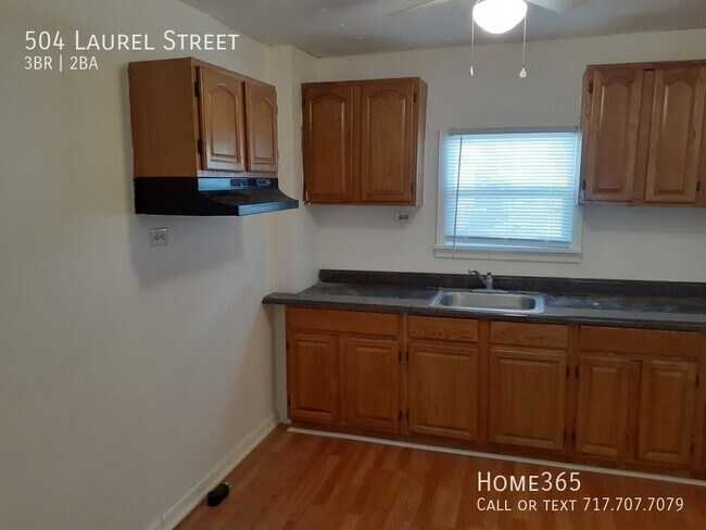Building Photo - Rare 3 Bedroom Home in Minersville!