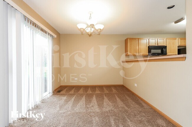 Foto del edificio - 3610 Forestview Dr