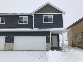 Building Photo - 2119 Allison Ln W