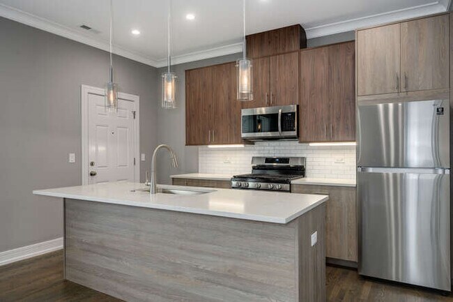 Foto del edificio - 5801 W Ainslie St