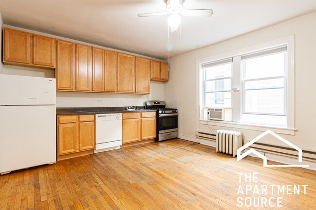 Foto del edificio - 2129 N Dayton St
