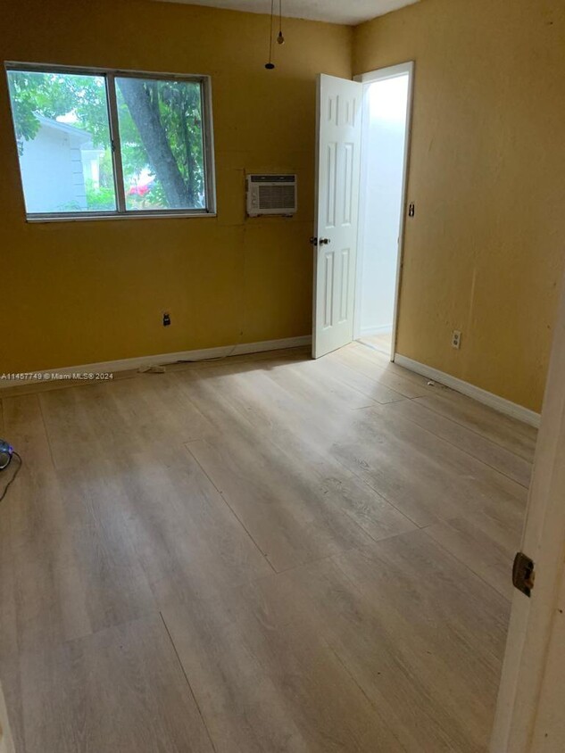 Foto del edificio - 5101 32nd Ave SW