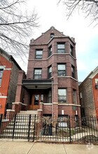 Building Photo - 1133 N Winchester Ave